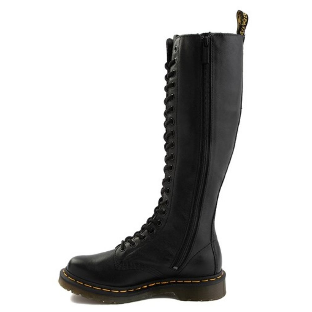 Womens Dr. Martens 20 Eye Virginia Boot - Black